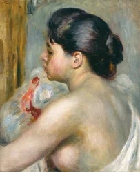Femme aux cheveux noirs